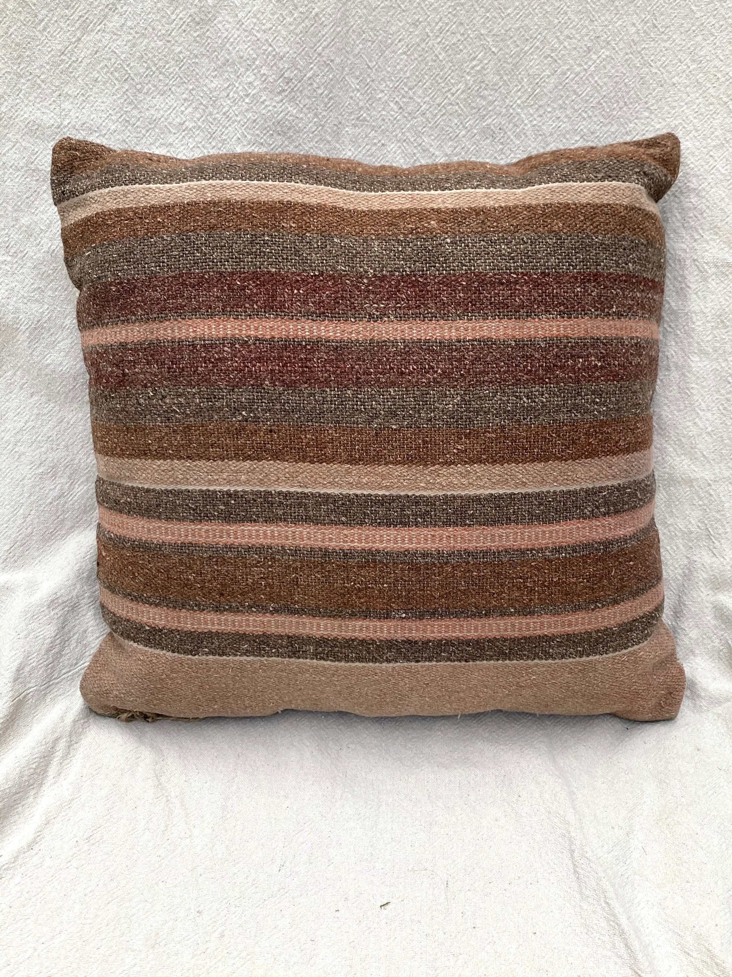 JENN WOOL PILLOW