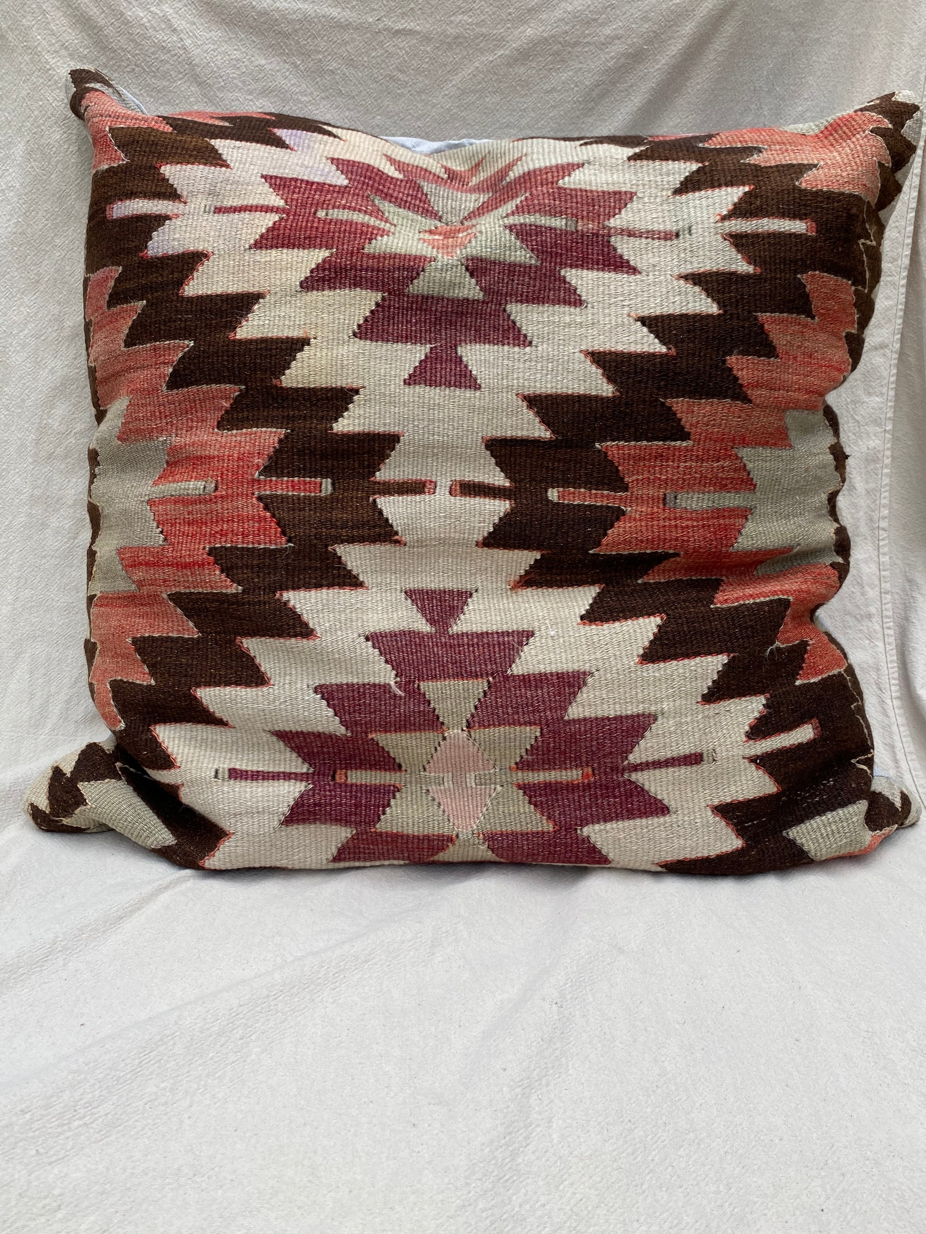 VAUGN KILIM FLOOR CUSHION